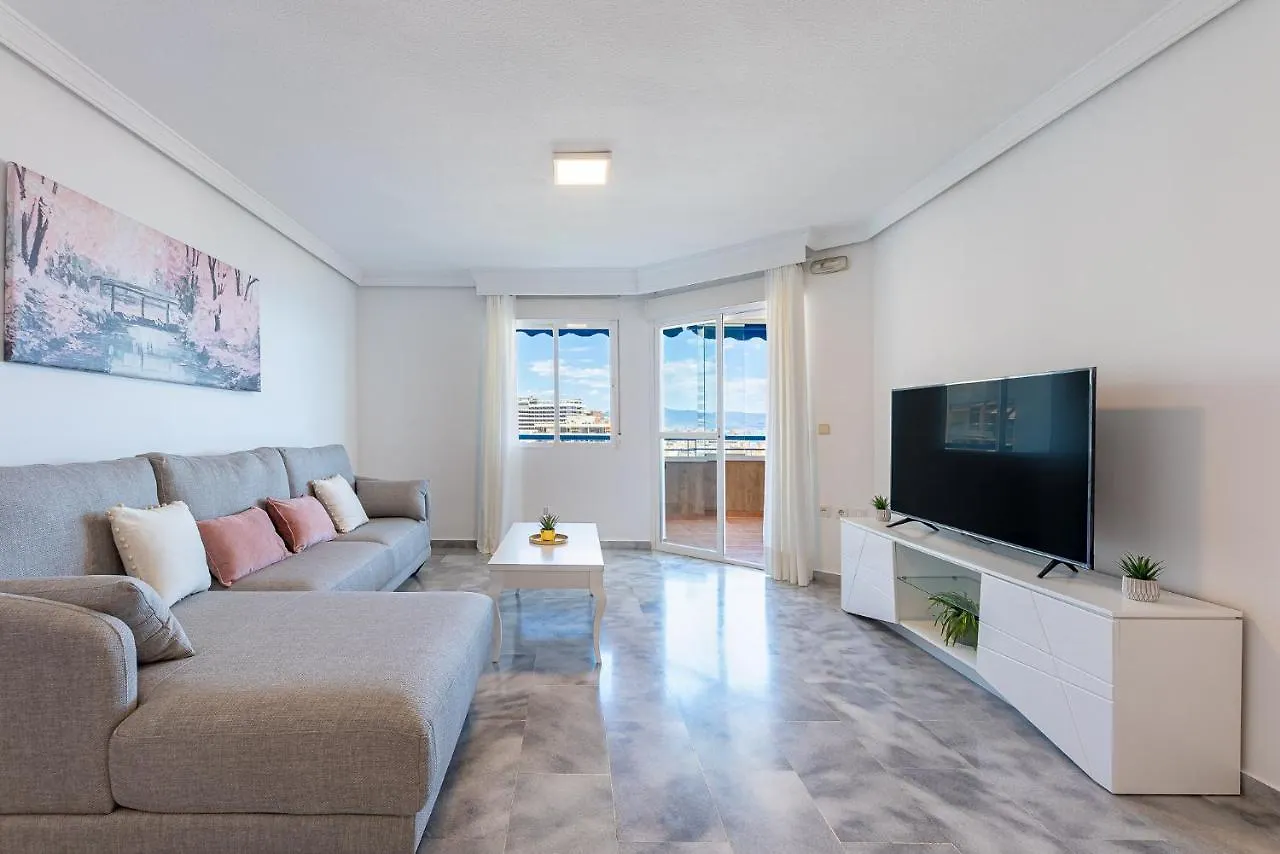 797 Holiday Rentals- Apartamento En Torremolinos Para 7 Con Vistas Al Mar contacts
